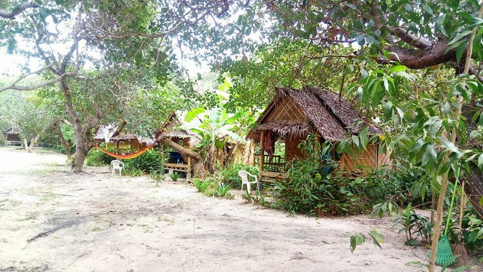 קו פאיאם Chalee Tropicana Bungalow מראה חיצוני תמונה